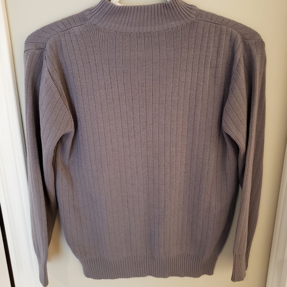 Vintage Mock-neck Ribbed Sweater - Picture 5 of 5
